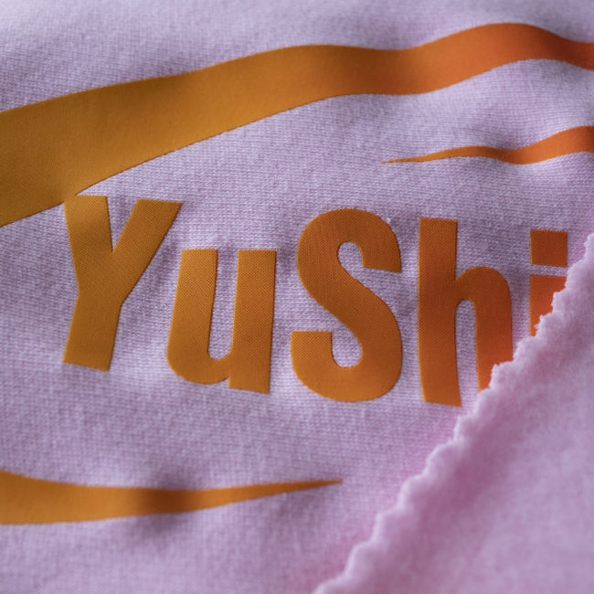 MỰC SILICONE IN TRÊN VẢI LÔNG, KHÓ BÁM