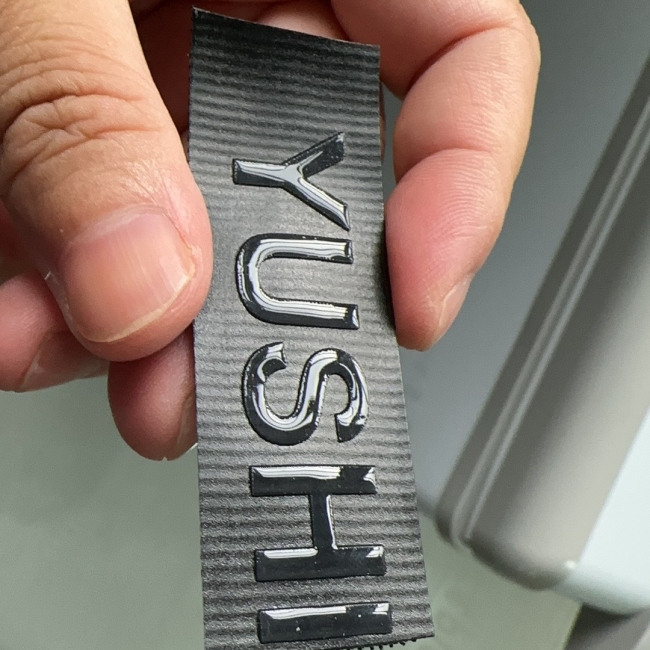 Mực Silicone Phủ Bóng Sản phẩm Bán Chạy trên Thị Trường 1kg/2kg/5kg/10kg on an item Nhà Máy Sản Xuất Mực Silicone và Xuất Khẩu Việt Nam